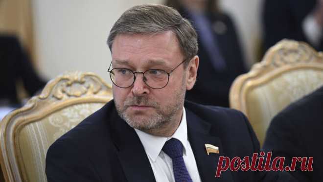 В Совфеде напомнили Зеленскому о заслугах России в сохранении украинской культуры. Член Совета Федерации Константин Косачев прокомментировал указ президента Украины Владимира Зеленского об "угнетении украинцев" на территории России, заявив, что страна, напротив, поддерживала украинскую культуру. Об этом сенатор ...