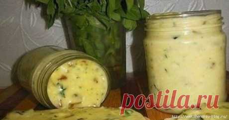 ИЗ ТВОРОГА СВОИМИ РУКАМИ: ВКУСНЮЧИЙ ПЛАВЛЕННЫЙ СЫРОЧЕК С ГРИБАМИ!