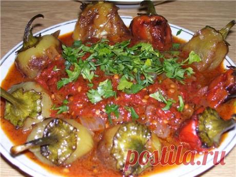 Жаренные перцы в томатном соусе

Жарим перец... / Еда и напитки / быстро и вкусно / Pinme.ru