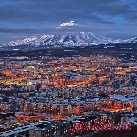 Вечер в Петропавловске-Камчатском