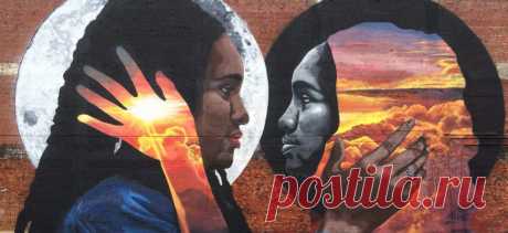 «Ищите своих людей»
Ищите людей страстных, сильных, счастливых… Они как звезды, пока голову не поднимешь — не увидишь. А когда утонешь глазами в звездном молоке — понимаешь, какое их бесчисленное множество. Ищите своих людей. Им также страшно и больно. У них тоже бывают черные дни, ошибки и срывы. Но они готовы идти сквозь страх, они влияют на ход […]
Читай пост далее на сайте. Жми ⏫ссылку выше