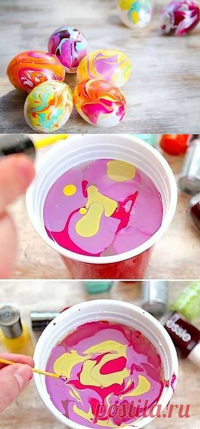 Как покрасить яйца на Пасху - мраморный дизайн.