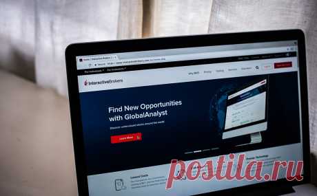 Брокер из США предупредил клиентов из России о рисках блокировки счетов. Interactive Brokers предупредила о возможных блокировках доступа к счетам клиентов из России и с территорий Украины, которые могут попасть под санкции. При этом брокер подчеркнул, что не будет нести ответственность за убытки