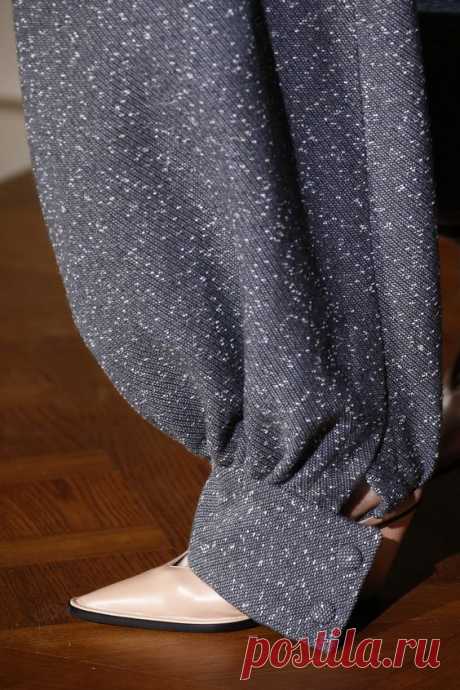 Stella McCartney Fall 2016 Ready-to-Wear Fashion Show Details