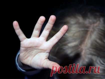 Что делать, если... К РЕБЁНКУ ПРИСТАЁТ НЕЗНАКОМЫЙ ЧЕЛОВЕК