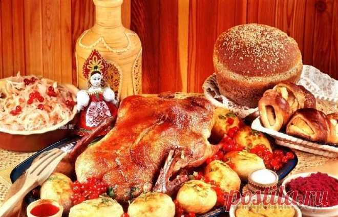 Посекунчики, морский борщ и другие традиционные блюда, которые стоит попробовать Когда говорят «народные блюда России», обычно представляются пироги, пыхтящий самовар, деревянная тарелка с кашей и варенье. Однако на русскую кухню существенно повлияли кулинарные пристрастия корейце...