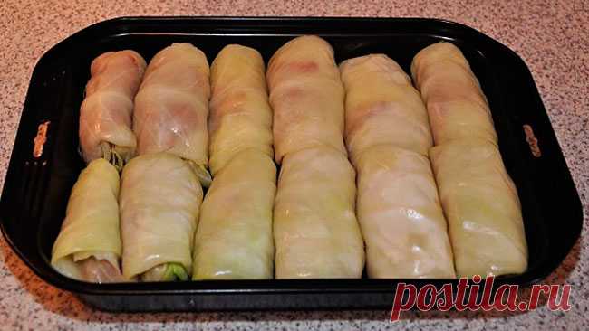 Она выложила голубцы на противень и заправила их удивительной смесью… Результат меня поразил!