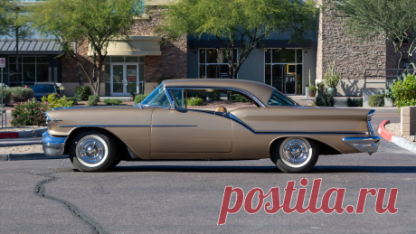 1957 Oldsmobile Super 88 Holiday Coupe | S66 | Phoenix 2019