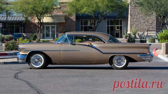 1957 Oldsmobile Super 88 Holiday Coupe | S66 | Phoenix 2019