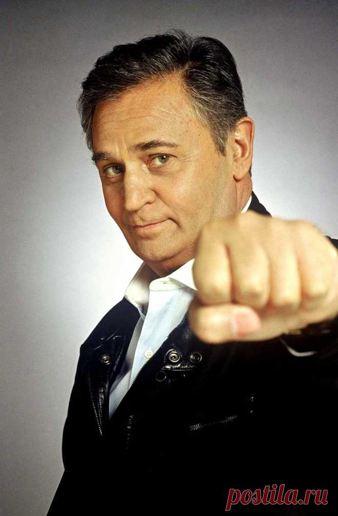 Роже Анен, 20 октября, 1925
 • 11 февраля 2015