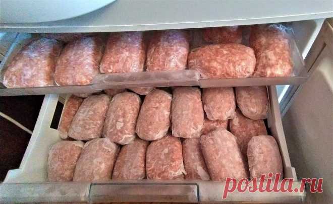Мясной фарш можно использовать экономно, не зря у меня им целый ящик в морозилке забит | Три тыщи до зарплаты | Дзен