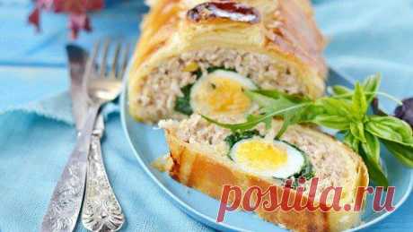 Рулет из индейки в слоеном тесте