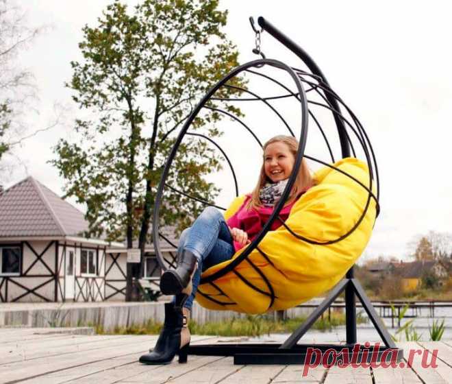 Подвесное железное кресло 