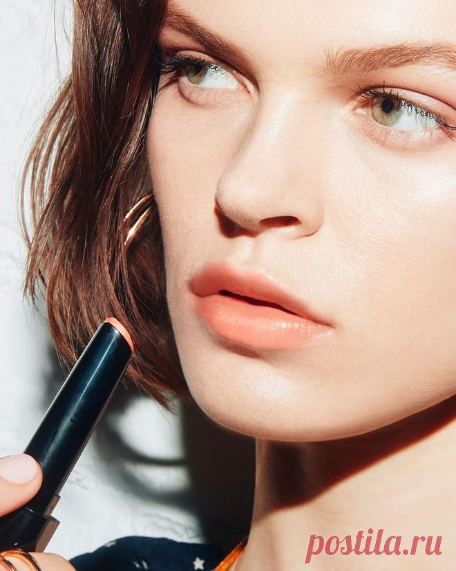 Как сделать губы объемнее: 5 советов