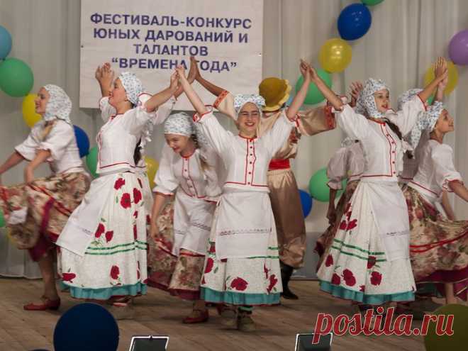 Международные конкурсы в рамках проекта для талантов любого возраста"Времена года" в Пятигорске проводятся каждый сезон с июля 2011 года и собрали за 14 прошедших конкурсов более 8000 участников со всех концов России, из Киева, Баку и всех республик Северного Кавказа. В жюри побывали такие известные музыканты как Александр Ермолов, Евгения Зарицкая, Владислав Иголинский, актеры Владимир Талашко и Елена Борщева.  Сотни коллективов уже показали свои таланты. А Вы?
vremenagoda.umi.ru