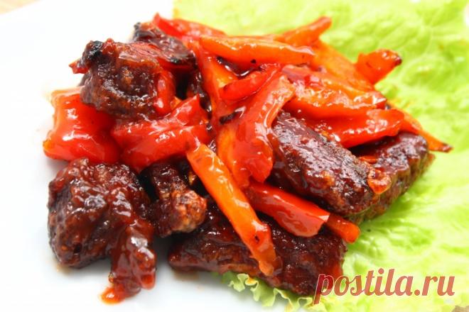 Свинина, тушеная со сладким перцем / Простые рецепты