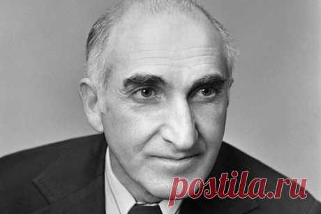 Умер снявший «Сибириаду» кинооператор Леван Пааташвили. На 97-м году жизни скончался кинооператор, народный артист Грузинской ССР, лауреат Государственной премии СССР Леван Пааташвили. О кончине кинодеятеля сообщили в Союзе кинематографистов России. Причина смерти Пааташвили не раскрывается. Оператор снял такие фильмы, как «До свидания, мальчики», «Бег» и «Сибириада».