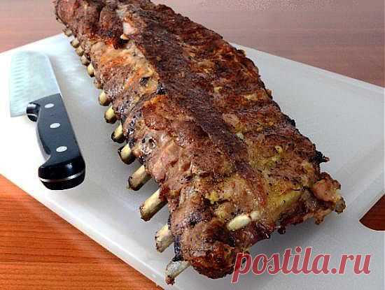 Свиные ребра, запеченные в духовке.