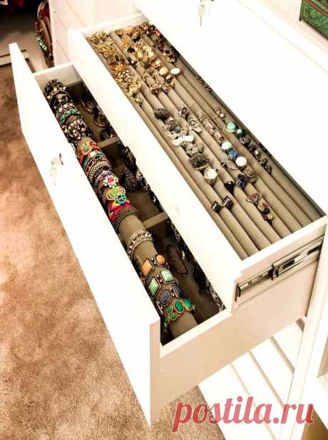 Built in jewelry storage in closet | New house plans!