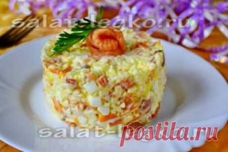 Салат с красной рыбой и рисом Вкусный, сытный и эффектный салат с красной рыбой и рисом вам поможет приготовить наш рецепт с пошаговыми фотографиями!