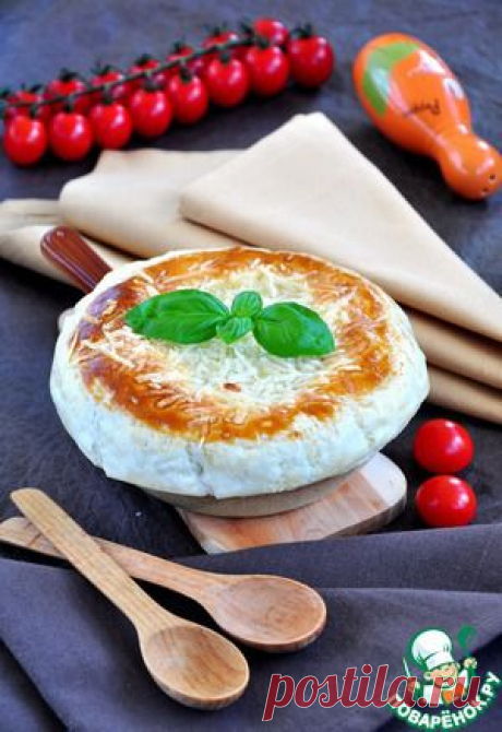 Порционный пирог из семги, грибов и риса в сковороде - кулинарный рецепт