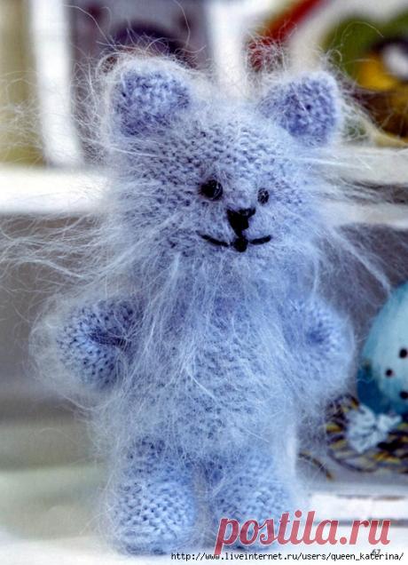Вязанные коты.