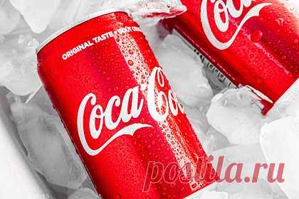 В России задумали выпустить конкурента Coca-Cola. Российская структура Heineken в июле-августе оформила ряд деклараций о соответствии для линейки безалкогольных газированных напитков. Они указаны под названиями «Роял Кола Ориджинал», «Роял Кола Зеро», «Тони Лемони Оранж» и «Тони Лемони Лимон», пишет «Коммерсантъ», ссылаясь на документы Росаккредитации.