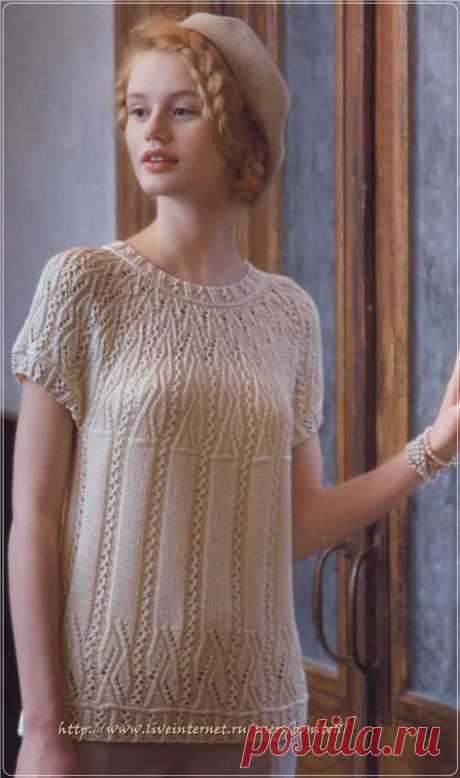 Кофточка с ажурной отделкой..