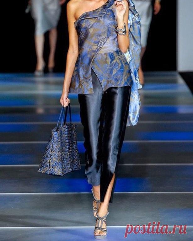 One More Fashions в Instagram: «#giorgioarmani #highclass #fashioninspiration #instastyle #uniquefashion #modeling #tailormade #runway #runwaymodel #catwalk #instalike…» 30 отметок «Нравится», 5 комментариев — One More Fashions (@onemore_fashions) в Instagram: «#giorgioarmani #highclass #fashioninspiration #instastyle #uniquefashion #modeling #tailormade…»