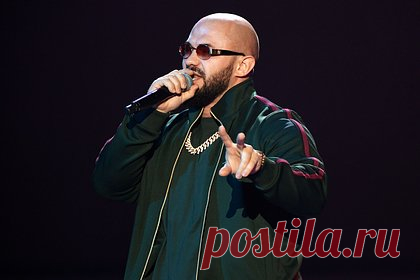 Джиган попал в больницу после встречи с двухметровой медузой. Рэпер Джиган рассказал, что попал в больницу во время отдыха в Дубае после встречи с двухметровой медузой. Джиган утверждает, что зашел в море, схватил краба и барракуду, а затем начал избивать ими медузу. Несмотря на это, в схватке с медузой он получил ожог спины, поэтому «прилег в больничку».