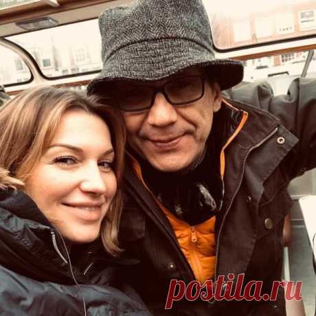 Егор Кончаловский арендовал в Италии дворец: фанаты гадают зачем режиссеру огромный замок