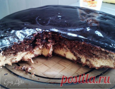 Шоколадно- ванильный пирог. Ингредиенты: яйца куриные, сливочное масло, сахар | Официальный сайт кулинарных рецептов Юлии Высоцкой