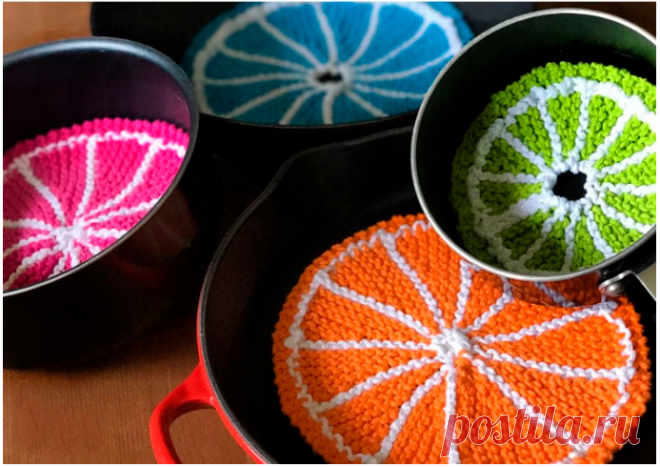 6 оригинальных причин научиться вязать в примерах 1 Новая функциональная швабра2 Протекторы для посуды3 Удобные корзинки4 Домашняя обувь5 Оригинальные брелки6 Для кошатниц и их любимцев Источник фото: https://www.studioknitsf.com В этой статье мы не будем говорить про классические примеры, вроде «Связать себе одежду, шапку, шарф». Я собрала специально необычные причины, чтобы захотелось научиться вязать прямо сейчас! Новая функциональная швабра Фото: https://www.themakeyou...