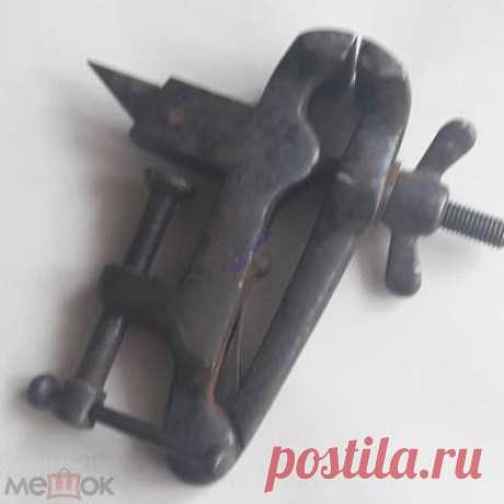 Мини тиски с наковальней и конусом СССР