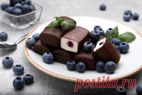 [тест] Какое ты блюдо из творога? |Сырок
Тебя невозможно застать врасплох, обмануть простенькими манипуляциями и ложью, потому что ты бронированный глазурью сырок!

Жесткая снаружи, но мягкая внутри — первое впечатление большинства окружающих о тебе 💅🏻