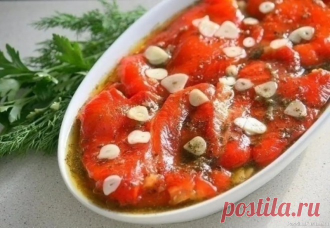 Маринованные запечённые перцы Ингредиенты: - 4 сладких красных перца (паприка) - 4 зубчика чеснока - 1 чайная ложка сушёного базилика - 1 чайная ложка соли - 5 г сахара - 7 горошин чёрного перца - 80 мл оливкового масла - 20 мл бальзамического уксуса - 20 мл лимонного...