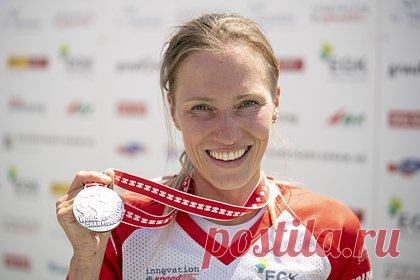 World Athletics дала право российской бегунье выступать за Швейцарию. World Athletics дала право российской бегунье Наталье Гемперле выступать за Швейцарию. В 2016 году спортсменка вышла замуж за швейцарца Рольфа Гемперле. Она смогла сменить спортивное гражданство, поскольку прожила в Швейцарии более трех лет. За Россию бегунья никогда не выступала на легкоатлетических стартах.