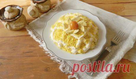 Готовим простой, сытный и очень вкусный грибной салат с сыром! Так просто! Готовим с фото-инструкцией!