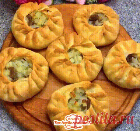 ВАК БЭЛЕШ 
 Ингредиенты:
Для теста:
Вода 100 мл
Сливочное масло 100 г( у меня 82%)
Соль пол ч.л( или 1 ч.л без горки)
Майонез 2-3 ст.л
Мука примерно 1,5-2 стакана
Для начинки:
Говядина ( можно фарш)
Лук
Картофель
Соль,перец чёрный молотый