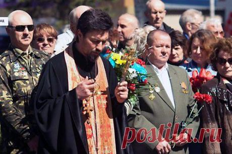 По примеру Иуды: епархия отрекается от убитого священника.