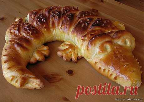 Монастырская постная рыбная кулебяка &quot;Крокодильчик&quot;.