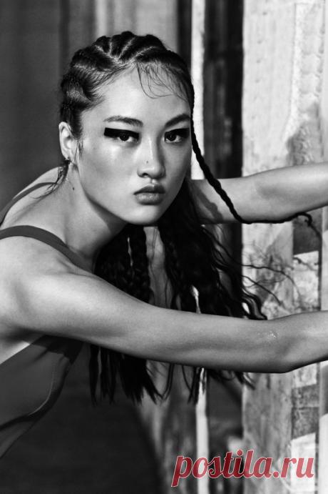 В Узбекистане акт амнистии, объявленной в связи с 22-й годовщиной принятия Конституции Узбекистана, применен в отношении более 52 тысяч лиц.