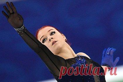 Трусова рассказала о шокировавшем американцев поступке. Российская фигуристка Александра Трусова рассказала о шокировавшем американцев поступке. Спортсменка вспомнила об отдыхе в Орландо. «Начался ливень, и единственные пять человек, кто остались, — это наша семья. Все работники были в шоке — парк они не закрыли, а мы не ушли», — поделилась подробностями она.