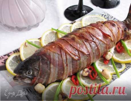 Форель, фаршированная грушами и орехами, пошаговый рецепт на 3717 ккал, фото, ингредиенты - Стелла
Основные
бекон варено-копченый 100 г, перец душистый по вкусу, перец черный свежемолотый по вкусу, соль по вкусу, форель 4 шт.
Начинка
груши 1 шт., грибы белые сухие 25 г, фундук 50 г, петрушка зелень 1 шт., лимоны ¼ шт., сливочное масло 4 ст. л., перец белый свежемолотый по вкусу, соль по вкусу