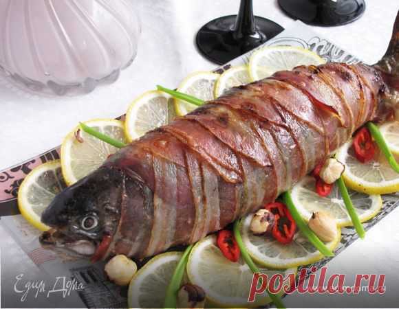 Форель, фаршированная грушами и орехами, пошаговый рецепт на 3717 ккал, фото, ингредиенты - Стелла
Основные
бекон варено-копченый 100 г, перец душистый по вкусу, перец черный свежемолотый по вкусу, соль по вкусу, форель 4 шт.
Начинка
груши 1 шт., грибы белые сухие 25 г, фундук 50 г, петрушка зелень 1 шт., лимоны ¼ шт., сливочное масло 4 ст. л., перец белый свежемолотый по вкусу, соль по вкусу