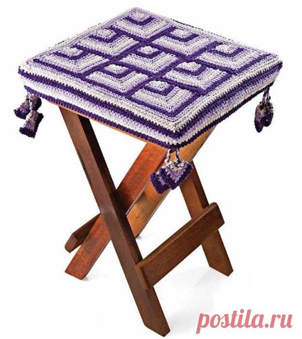 Чехол на табурет из мотивов