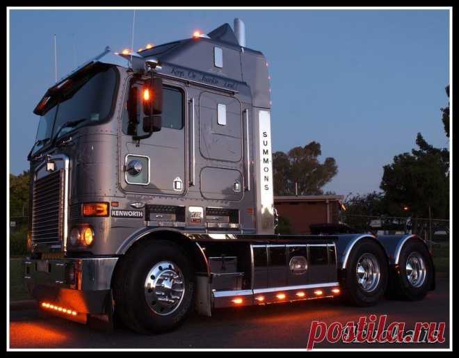 ROAD TRAINS | AUSTRALIAN TRUCKS