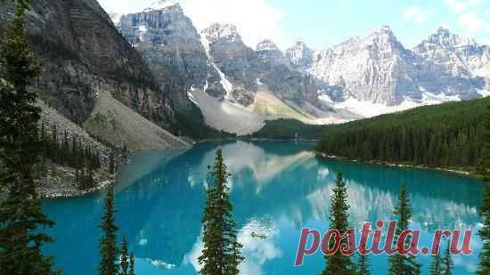 View from the rockpile - Изображение Moraine Lake Lodge, Озеро Луиз - TripAdvisor