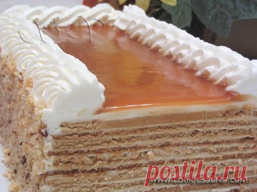 Слоёный медовый торт (Leyered Honey Cake)