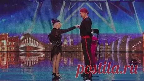 `80-ЛЕТНЯЯ БАБУЛЯ-ЗАЖИГАЛОЧКА!!!` - Зал в шоке!!!!